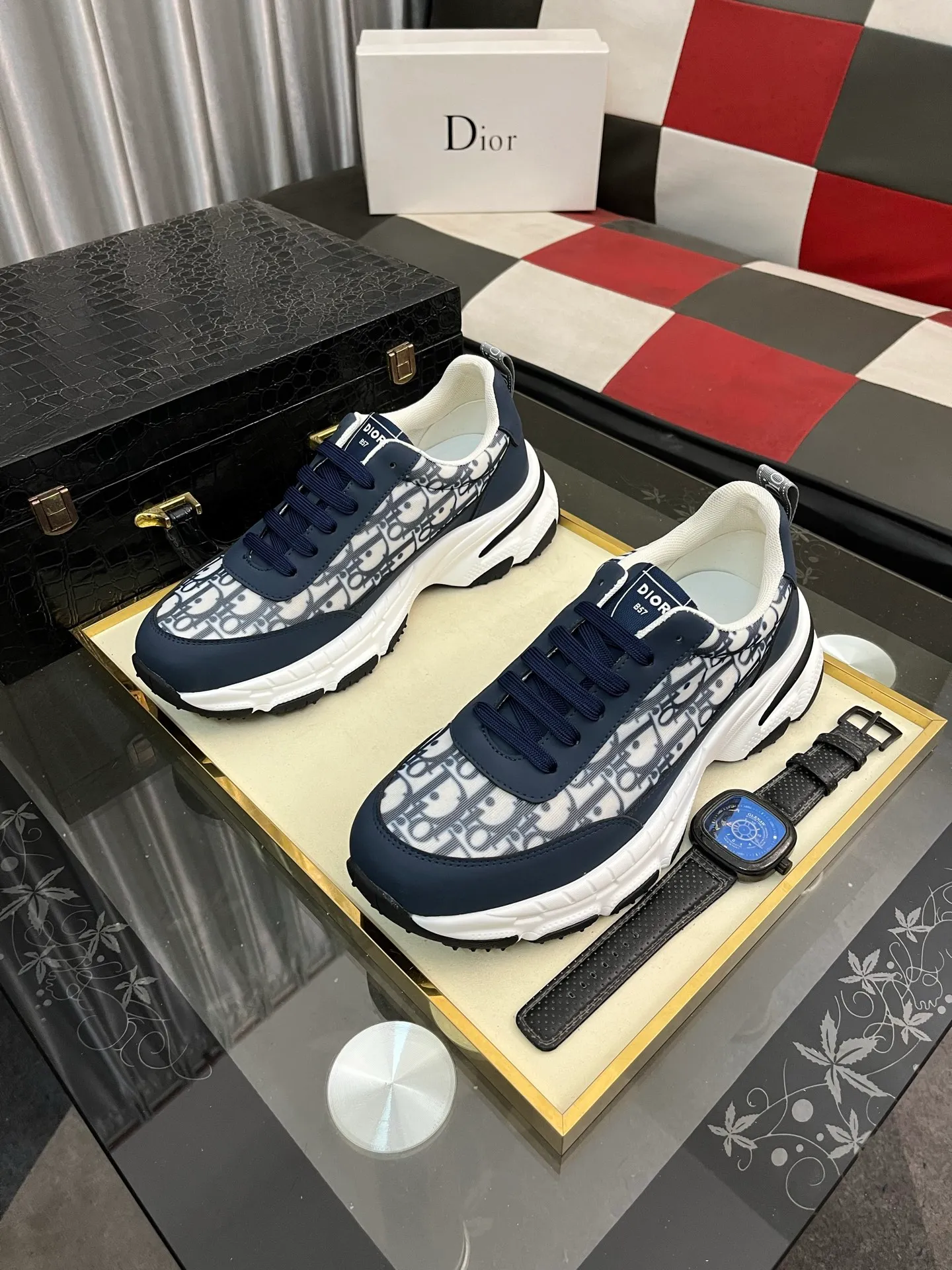 Men's men's shoes 💰458⌚️⌚️[Dior] 25ss new product B01 moral training shoes. The toe size design is a bit wider. The upper foot comfort is perfect. The threads are beautiful. Perfectly adaptable to trousers. Decorated with various classic details. Ideal for daily styling. Can be matched with various casual items to create exquisite looks. Fabric: top layer cowhide/lining sheepskin TPU original outsole Code number: 38-442️⃣Colors available